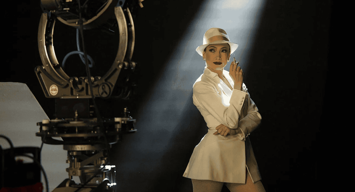Jennifer Lopez estrela remake de “O Beijo da Mulher-Aranha”